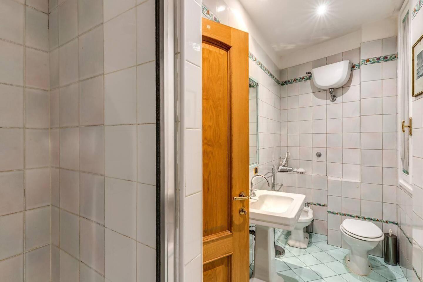 Cozy Flat In Trevi Fountain Roma Exterior foto