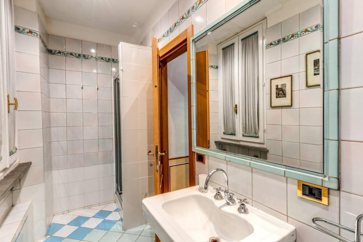 Cozy Flat In Trevi Fountain Roma Exterior foto