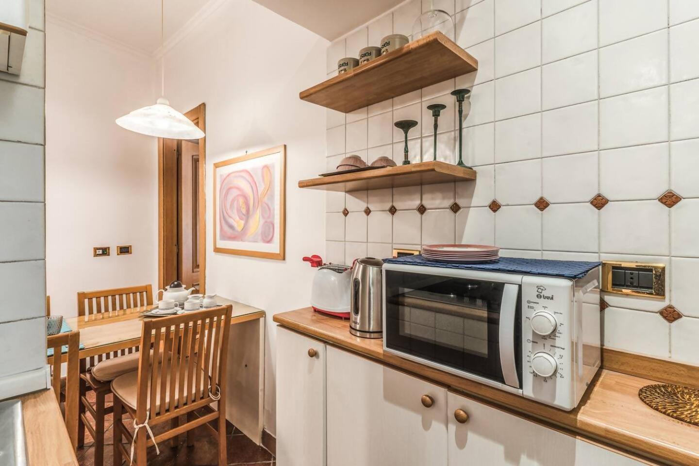 Cozy Flat In Trevi Fountain Roma Exterior foto