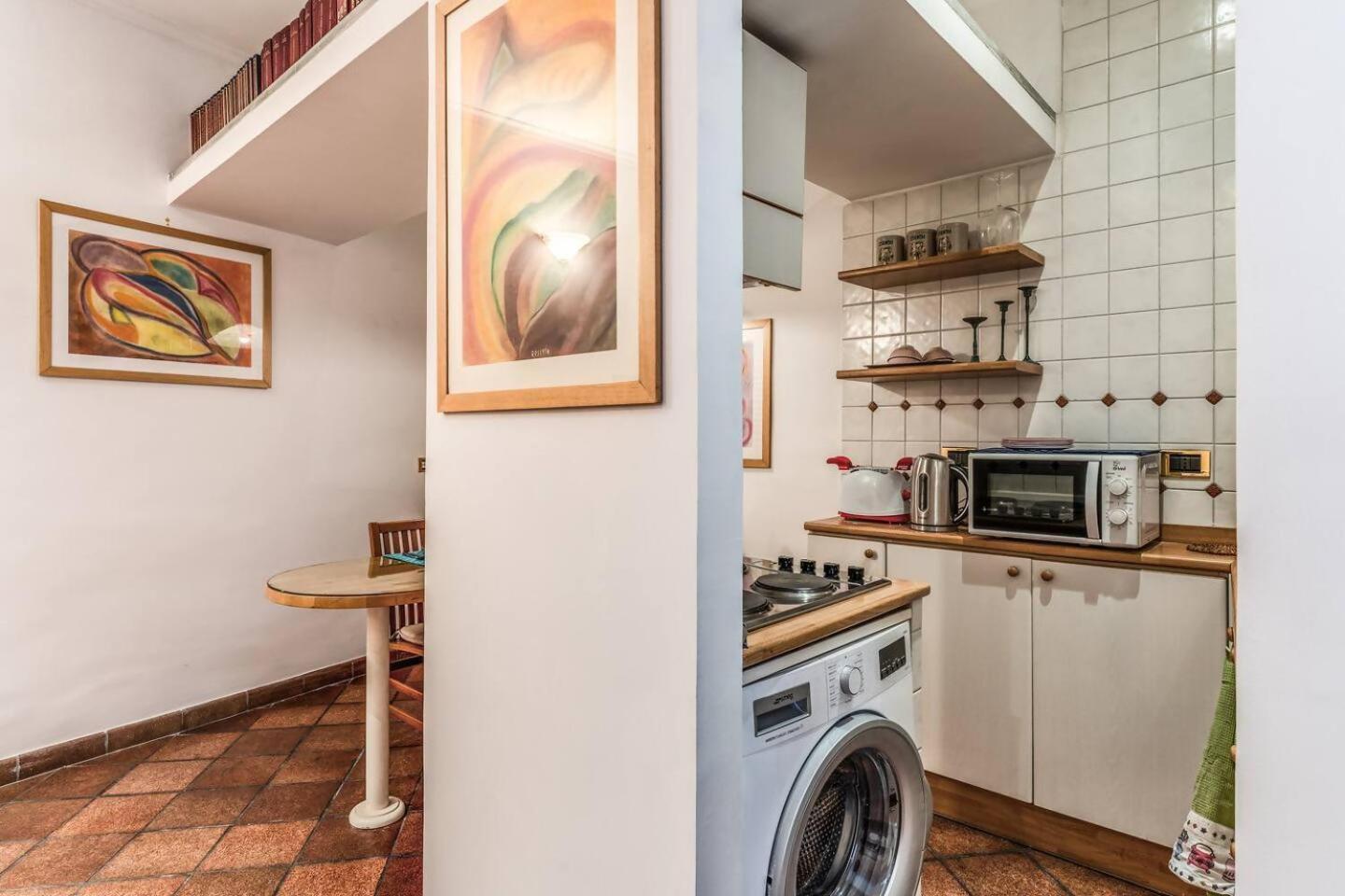 Cozy Flat In Trevi Fountain Roma Exterior foto