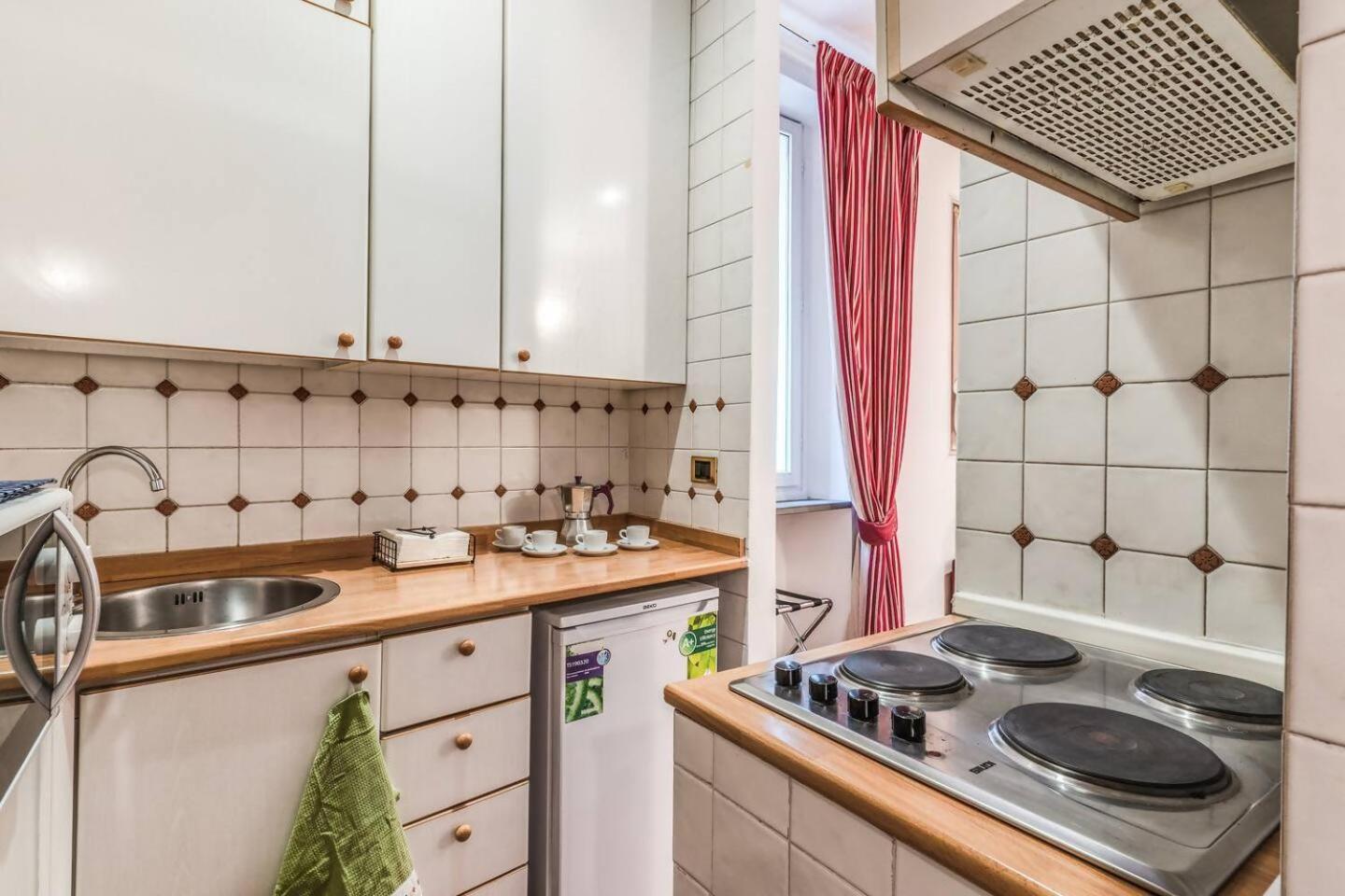 Cozy Flat In Trevi Fountain Roma Exterior foto
