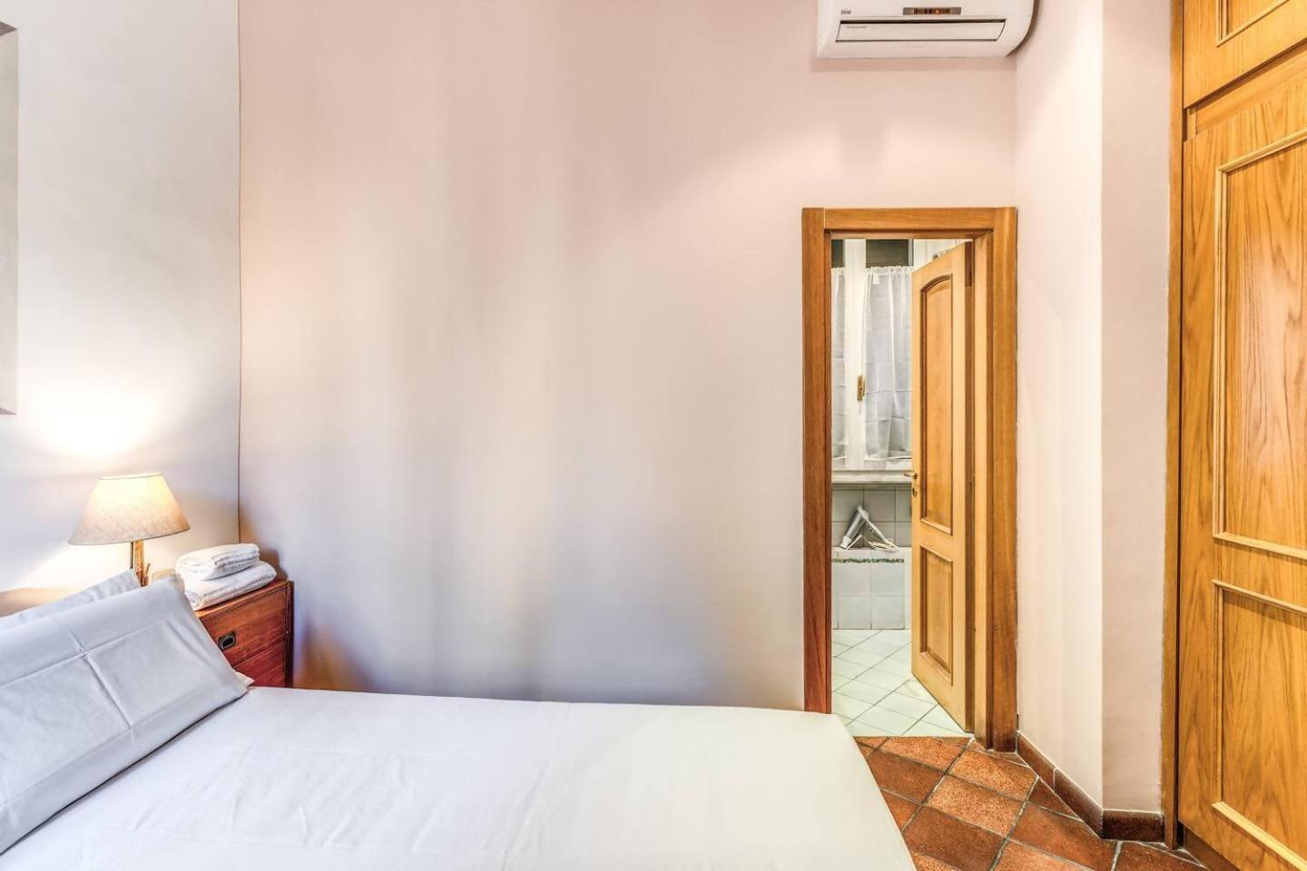 Cozy Flat In Trevi Fountain Roma Exterior foto