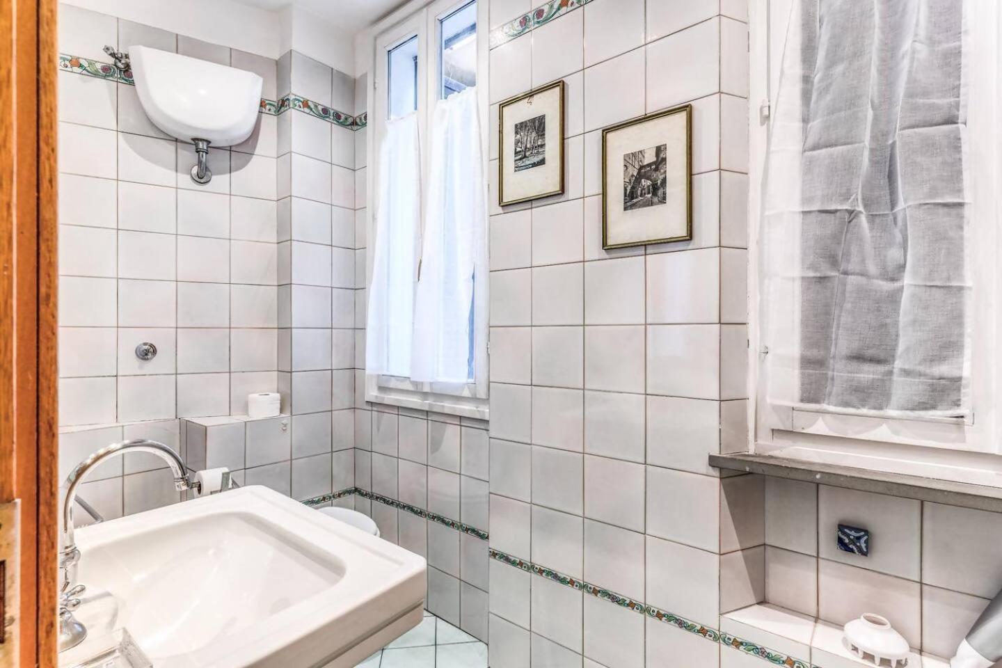 Cozy Flat In Trevi Fountain Roma Exterior foto